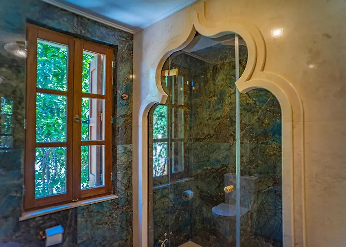 Fabrizio Del Carretto Szálloda 5*