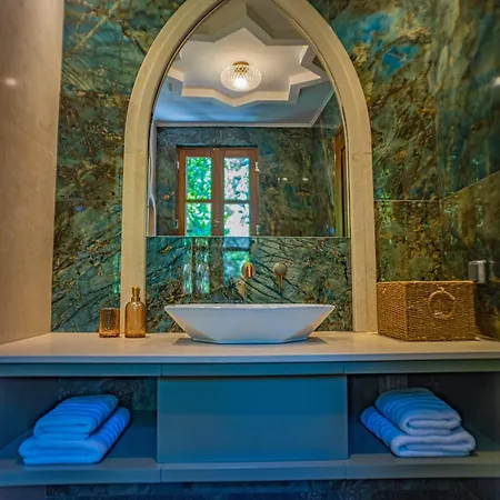 Hotel Fabrizio Del Carretto 5*