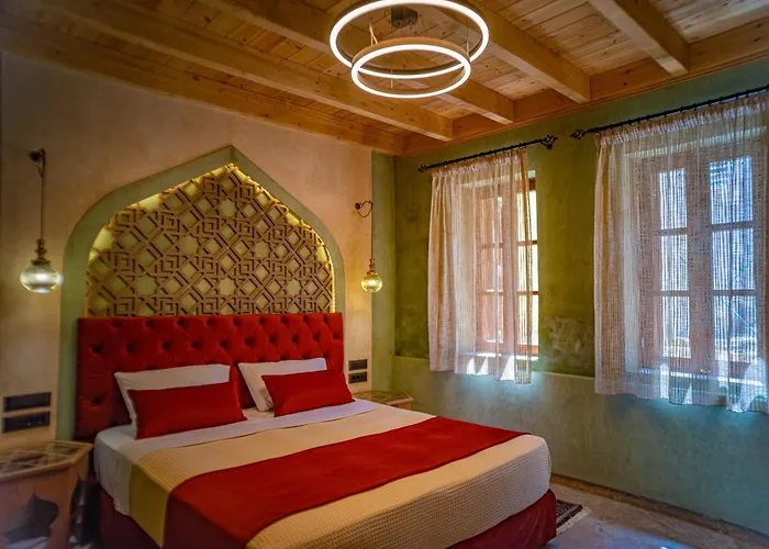 Fabrizio Del Carretto فندق 5*