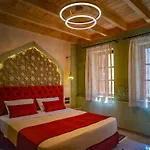 Fabrizio Del Carretto Otel 5*